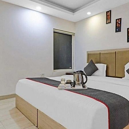 ניו דלהי Super Hotel O Mahal מראה חיצוני תמונה