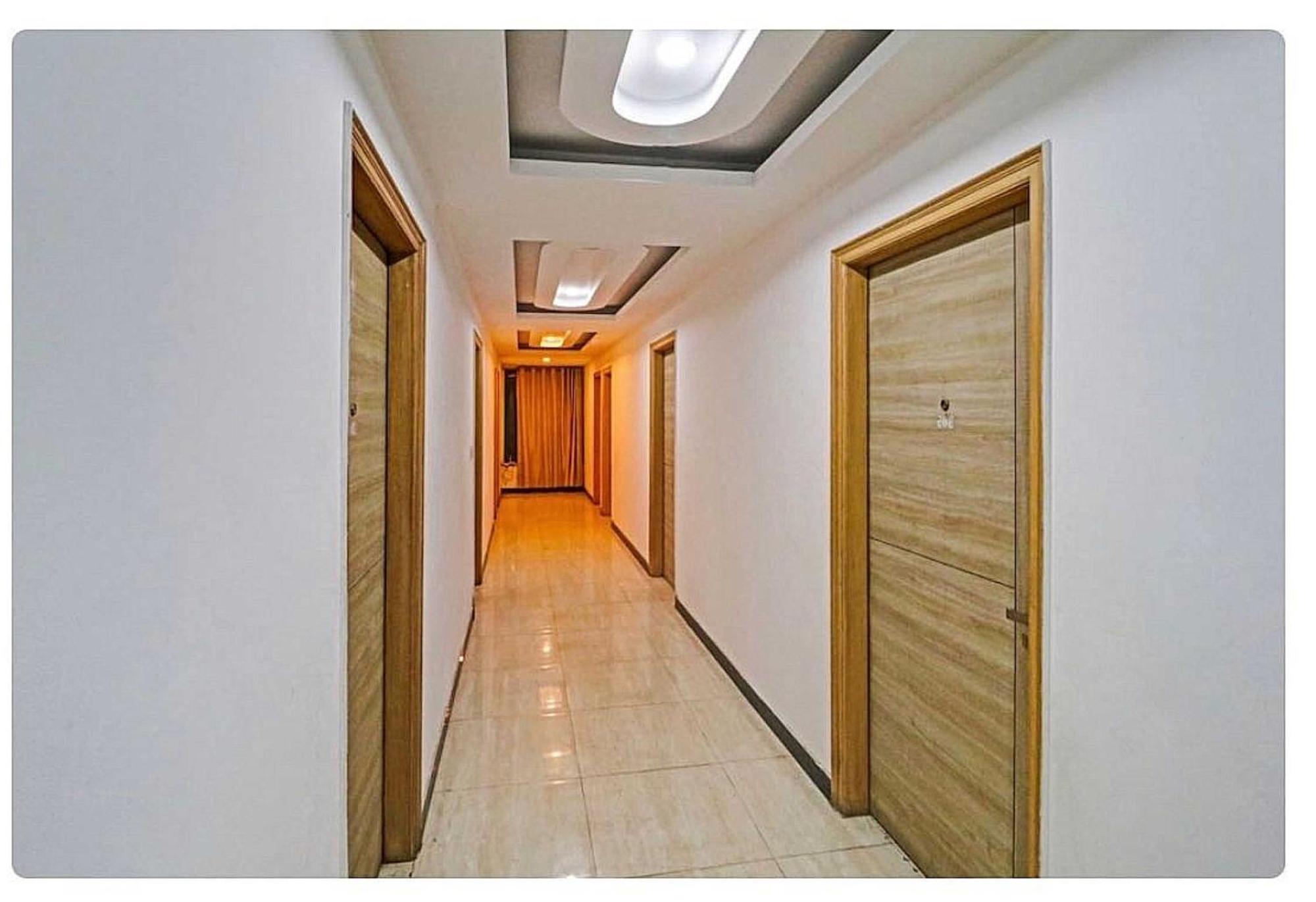 ניו דלהי Super Hotel O Mahal מראה חיצוני תמונה