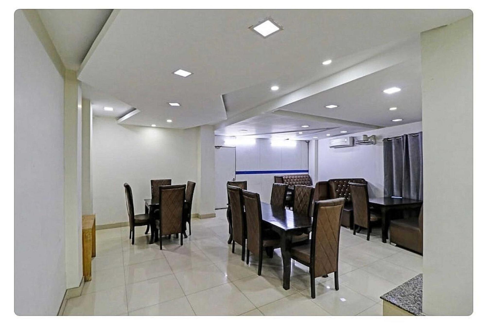ניו דלהי Super Hotel O Mahal מראה חיצוני תמונה