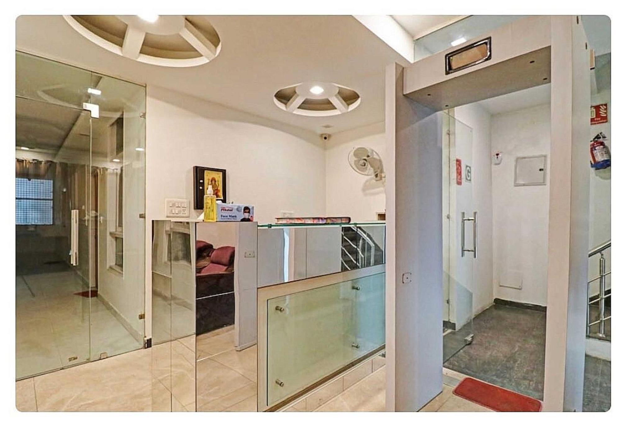 ניו דלהי Super Hotel O Mahal מראה חיצוני תמונה