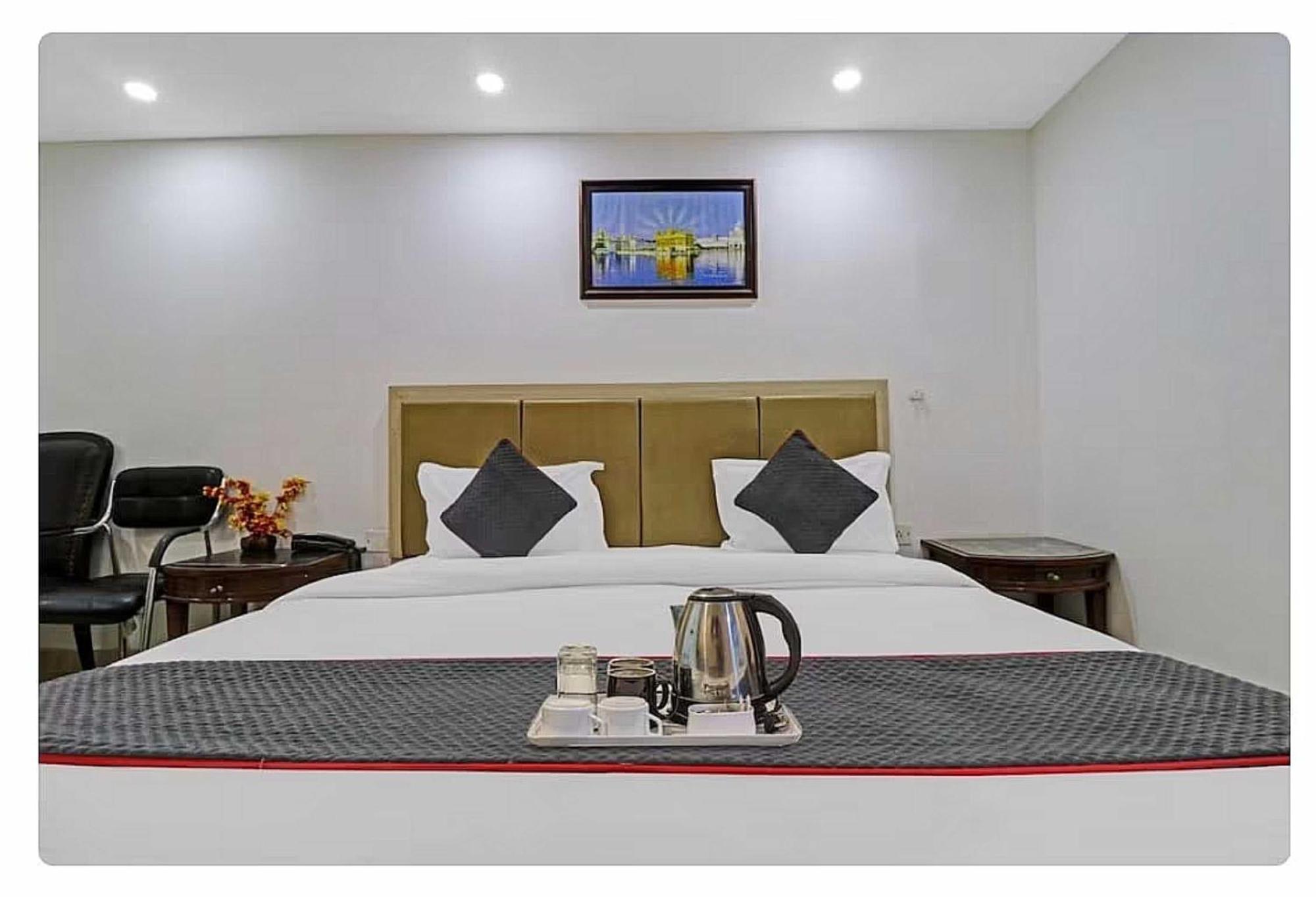 ניו דלהי Super Hotel O Mahal מראה חיצוני תמונה