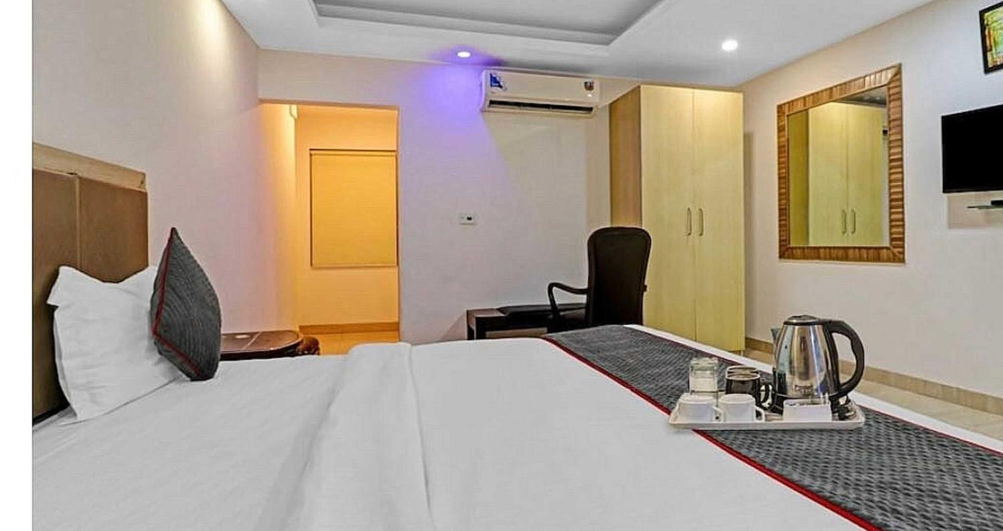 ניו דלהי Super Hotel O Mahal מראה חיצוני תמונה