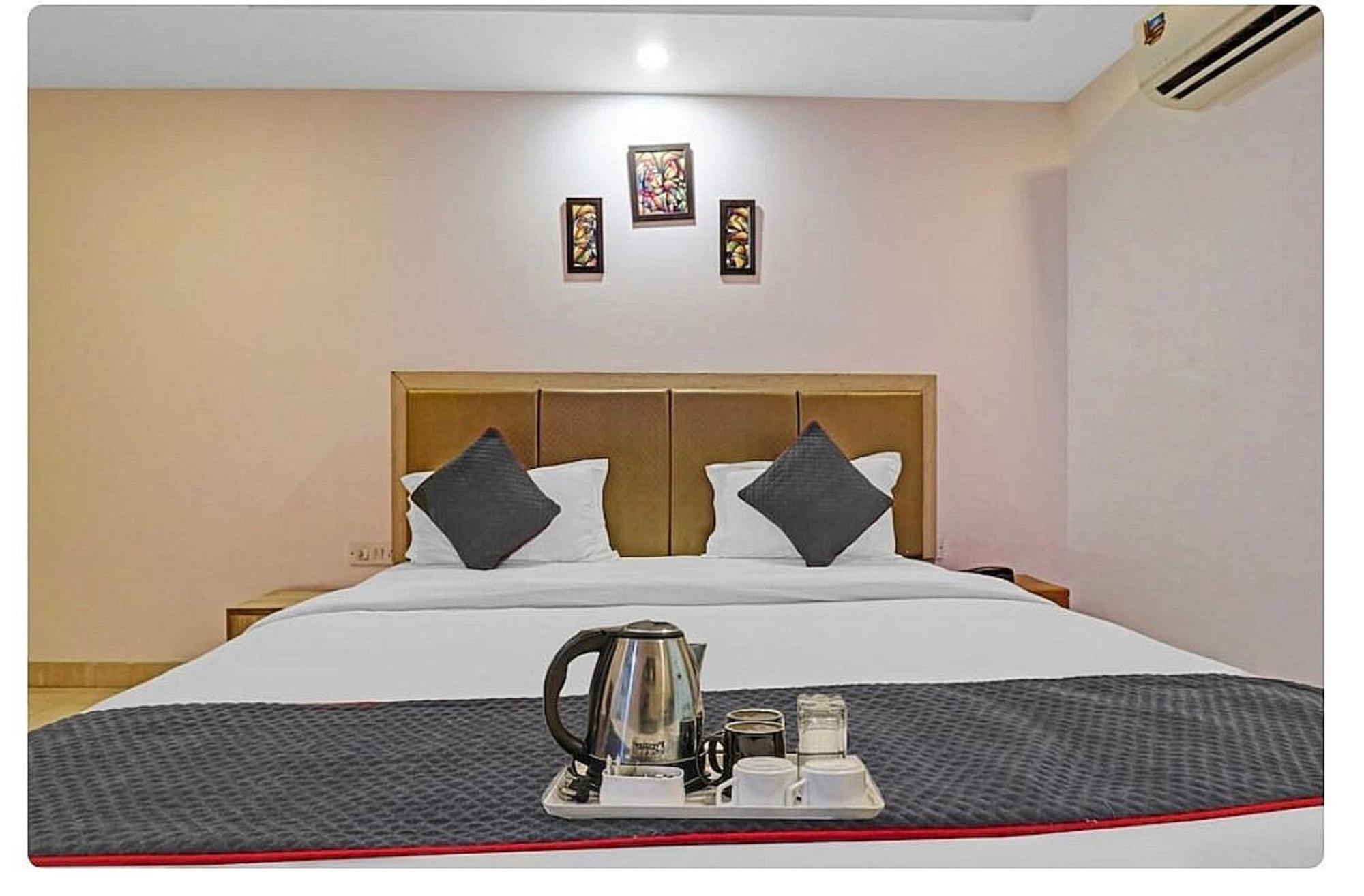 ניו דלהי Super Hotel O Mahal מראה חיצוני תמונה
